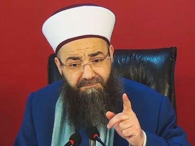 Cübbeli Ahmet'in 'cennette huriler var peki kadınlar ne yapacak' sorusuna verdiği cevap tartışma yarattı