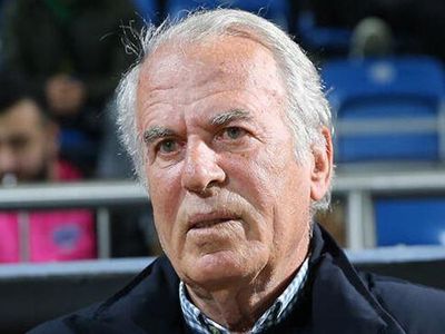 Çaykur Rizespor'da Takımın Başına Mustafa Denizli'nin Geçmesi Gündemde!