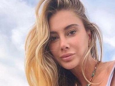 Eski haliyle gündeme gelen Şeyma Subaşı’nın bir erkekle öpüştüğü görüntüler ifşa oldu! Acun sinirden deliye döndü