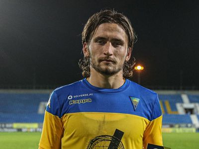 Miguel Crespo kimdir, hangi mevkiide oynuyor, nereli? 