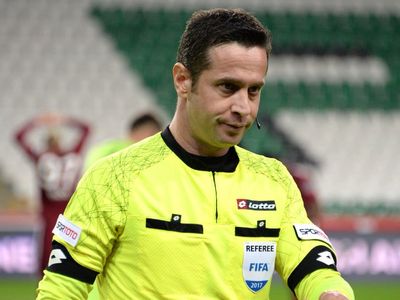 Halis Özkahya, kaç yaşında, nereli? Hakem Halis Özkahya hangi takımlı asıl mesleği nedir? Halis Özkahya biyografisi ve hayatı