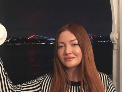 Danla Bilic verdiği pozlarla sosyal medyayı salladı!