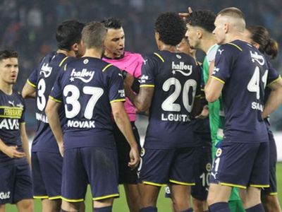 Fenerbahçe, Trabzonspor Maçındaki Hakem Kararlarına Yayını Sonlandırarak Tepki Gösterdi!