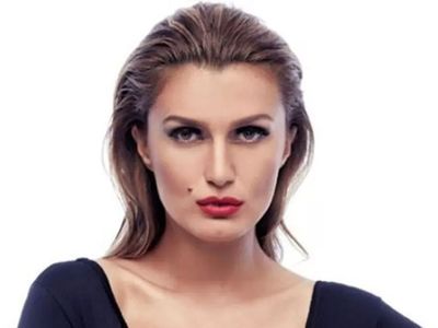 Tuğba Özay kimdir?
