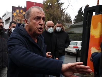 Galatasaray İle Yolların Ayrıldığı Fatih Terim Futbolcularına Veda Etti!