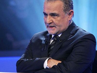 Kenan Işık Kimdir? 