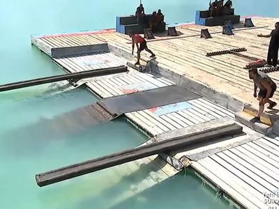 Survivor'da işler karıştı ortalık gerildi kimse kimseyi umursamadı yumruklar havada uçuştu