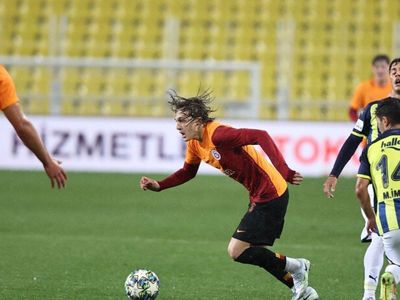 Galatasaray'ın genç futbolcusu Hamza Akman Avrupa takımlarının transfer listesine girdi!