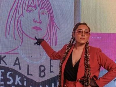 Sahnedeki tuhaf tavırları ile dikkat çeken şarkıcı Kalben, uyuşturucu operasyonunda gözaltına alındı