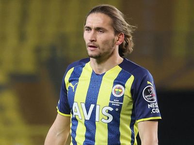 Porto, Fenerbahçe'den Miguel Crespo'nun transferi için devreye girdi!