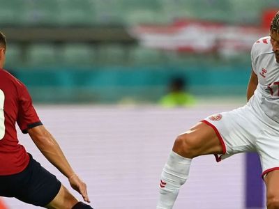 Jens Stryger Larsen kimdir, nereli kaç yaşında, hangi bölgede oynuyor? Trabzonspor transfer iddialarıyla gündeme gelen Jens Stryger Larsen hakkında bilgiler