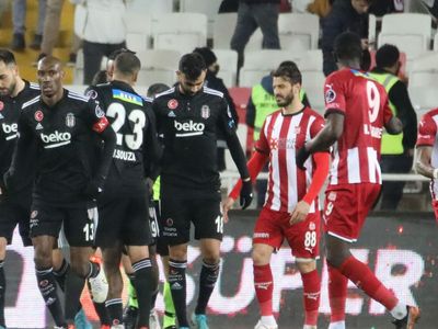 Tümer Metin, Beşiktaşlı futbolcular hakkında söyledikleriyle büyük ses getirdi!
