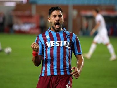 Sporting Lizbon, Trabzonsporlu Anastasios Bakasetas'ı Transfer Etmek İstiyor!