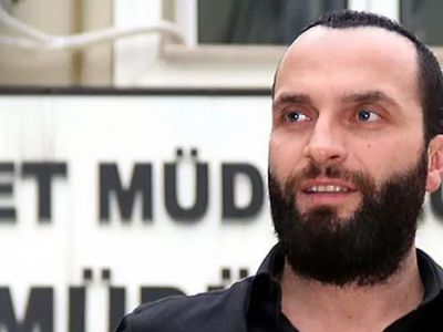Şarkıcı Berkay Kimdir?
