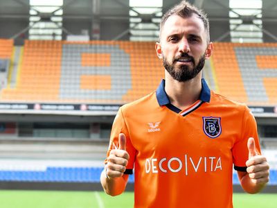 Medipol Başakşehir Emre Çolak Transferini Resmen Açıkladı!