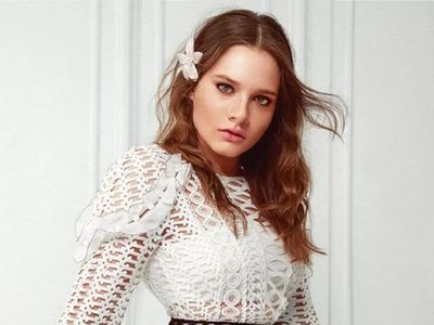 Miray Daner Yeminini Bozdu! Sevgilisiyle İlk Romantik Poz