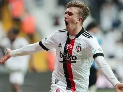 Beşiktaş'ın genç yıldızı Rıdvan Yılmaz'ı Stuttgart transfer etmek istiyor!