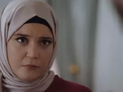 Kızılcık Şerbeti'nin Nilay'ı Feyza Civelek'in kombini dillere düştü! Tarzı alay konusu oldu! ''Bu ne hal?''