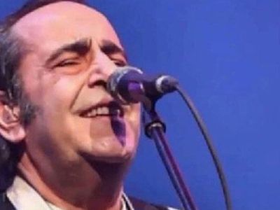 MFÖ'nün ünlü ismi Özkan Uğur 3. kez kansere yakalanmıştı! Bir süredir tedavi gören Uğur'dan haber geldi