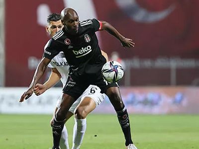 Beşiktaş'ta Sakatlanan Atiba Hutchinson ve Miralem Pjanic'in Durumu Belli Oldu!
