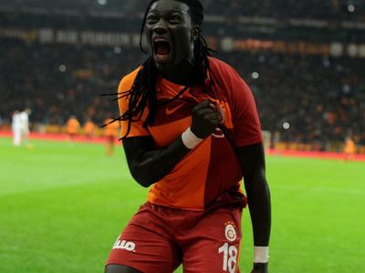 Adana Demirspor, Gökhan Gönül'den Sonra Gomis'i de Getiriyor