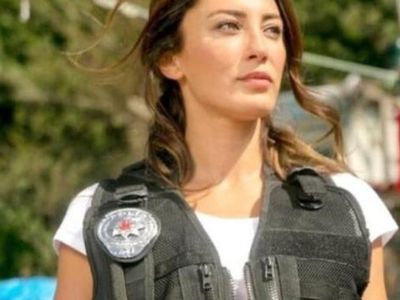 Şeffaf elbisesiyle yaptığı dansa gelen yorumlar Merve Oflaz’ı çıldırttı: Terbiyesiz hadsiz!