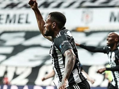 Lyon, Cyle Larin'i Transfer Etmek İstiyor!