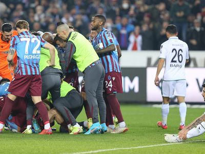 Ahmet Çakar Trabzonspor'un Şampiyonluk Mücadelesini Değerlendirdi!