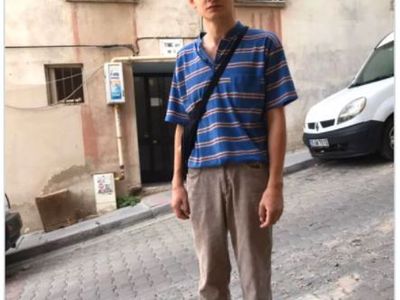 Ünlülerle Dalga Geçip Yerin Dibine Sokup Sosyal Medyada Paylaştılar