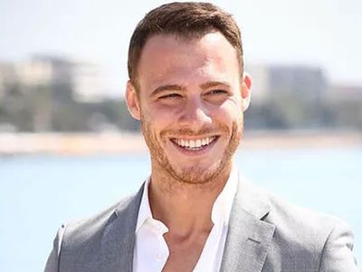 Kerem Bürsin kimdir? 