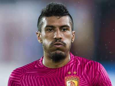 Fenerbahçe ve Galatasaray Paulinho'yu Kadrosuna Katmak İstiyor!