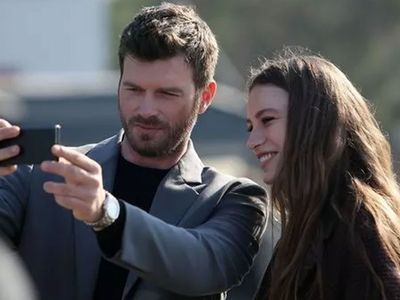 Dakika bir gol bir: Serenay Sarıkaya ve Kıvanç Tatlıtuğ'un yakınlaşma sahnesi aile dizisine damga vurdu