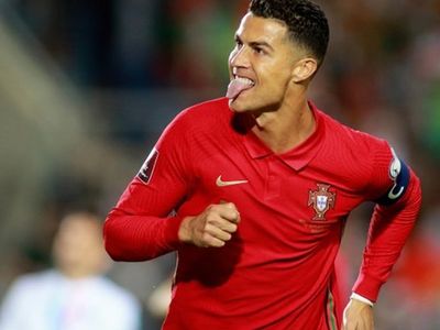 Cristiano Ronaldo, Yine Tarihe Geçti!