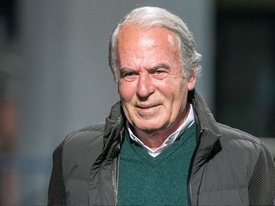 Altay'ın Teknik Direktörü Mustafa Denizli Kimdir?