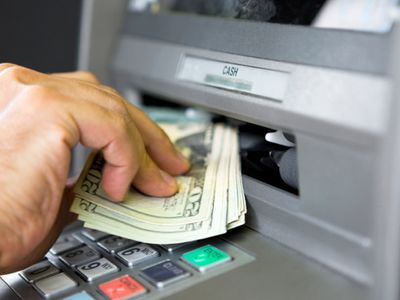 Eskişehir'de ATM'lere Yerleştirdikleri Aparatlarla İnsanları Dolandırdılar