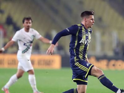 Miha Zajc, Fenerbahçe'den Ayrılmayacak!