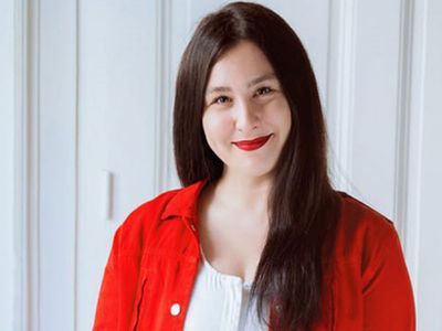 Yasemin Sakallıoğlu kimdir?