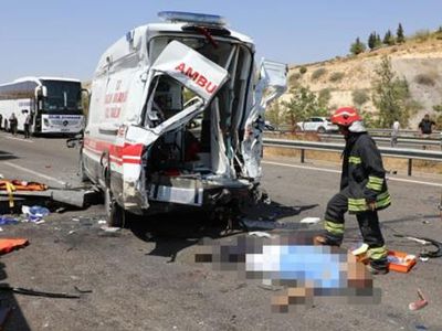 Gaziantep'te yaşanan korkunç kazada meslektaşını kaybeden gazeteci yaşananları anlattı! Gözyaşları içinde bilgi veren muhabirin dedikleri yürekleri dağladı