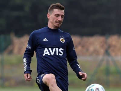 Başakşehir, Mert Hakan Yandaş'ı Transfer Etmek İstiyor!