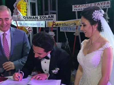 Recep Niyaz’ın Eşi, Covid-19 Hastalığı Nedeniyle Karnındaki Bebeğini Kaybetti!