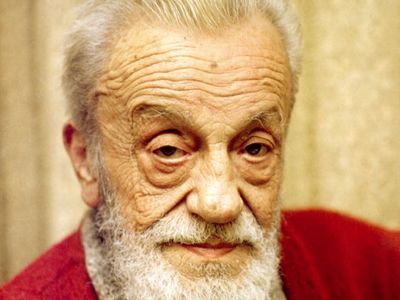 Necip Fazıl Kısakürek Kimdir?