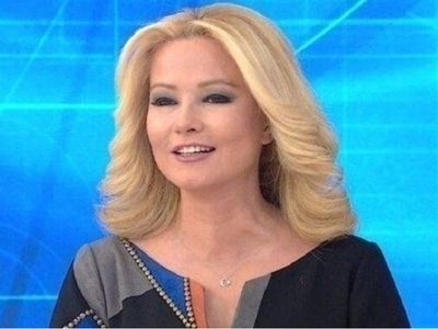 Ünlü akını olan Müge Anlı'nın düğününde zaman zaman gergin anlar yaşandı. Geniş güvenlik önlemleri ziyaretçileri bıktırdı