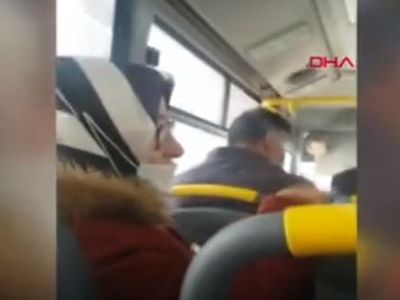 Şoförden Hamile Kadına Çirkin Sözler! 'Kucağıma mı Alayım?'