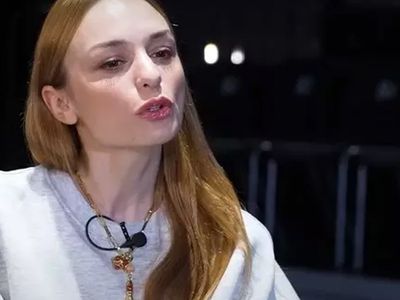 Ünlü oyuncu Nilperi Şahinkaya'dan çok konuşulacak itiraf: Kadın sevgilisine asılınca...