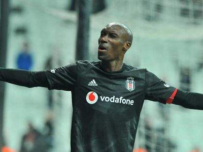 Beşiktaşlı Atiba Hutchinson Kariyeri İle İlgili Kararını Verdi!