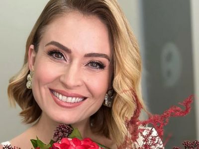 Ceyda Düvenci yeni aşkını ilk defa paylaştı: Seçim gecesini birlikte takip ettiler!