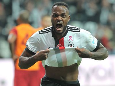 Beşiktaş'ta Cyle Larin'in yerine Vincenzo Grifo transfer edilecek!