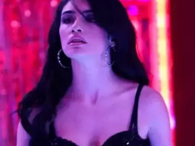 İnci Taneleri Dilber'in yeni dansı yine ortalığı yaktı: Ben yola gelmem!