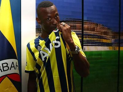 Fenerbahçeli Mame Thiam Antalyaspor'a Kiralık Olarak Transfer Oldu!