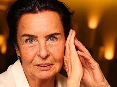 Lise Mezunu Bile Olamayan Ünlüler